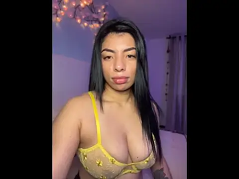 Snapshot of Miaparkerss_ chatting on June 20, 2026, 10:56 pm Miaparkerss online show from June 20, 2026, 10:56 pm
