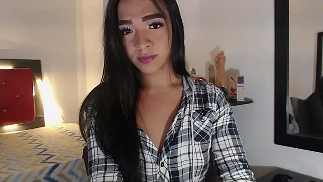 sofiaxdollxxx online show from November 19, 2025, 2:06 pm