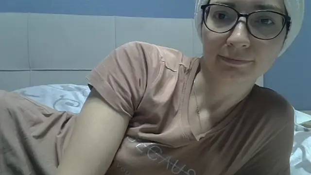 Ashleyspice online show from May 5, 2026, 6:21 am