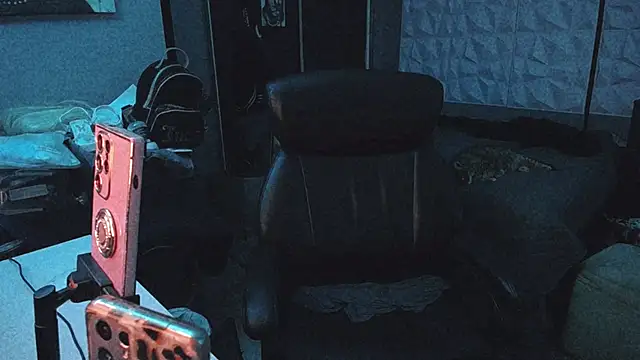 Snapshot of sheylagoddess11 chatting on September 20, 2025, 4:02 am sheylagoddess11 online show from September 20, 2025, 4:02 am