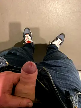 Joeangus87 online show from September 19, 2025, 9:48 pm