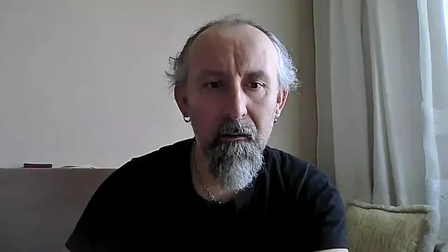 Snapshot of BuckWessle chatting on April 13, 2026, 10:54 am BuckWessle online show from April 13, 2026, 10:54 am