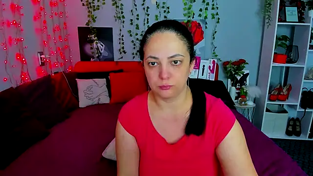 Snapshot of DarlingMilf chatting on September 29, 2025, 6:13 pm DarlingMilf online show from September 29, 2025, 6:13 pm