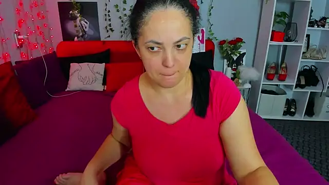 Snapshot of DarlingMilf chatting on October 11, 2025, 6:06 pm DarlingMilf online show from October 11, 2025, 6:06 pm