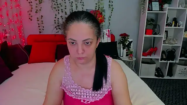 DarlingMilf online show from December 19, 2025, 8:16 pm