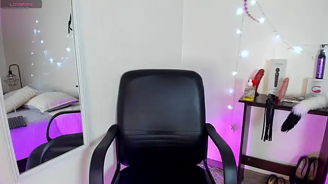 Snapshot of Tracy_lambo chatting on September 30, 2025, 6:18 am Tracy lambo online show from September 30, 2025, 6:18 am