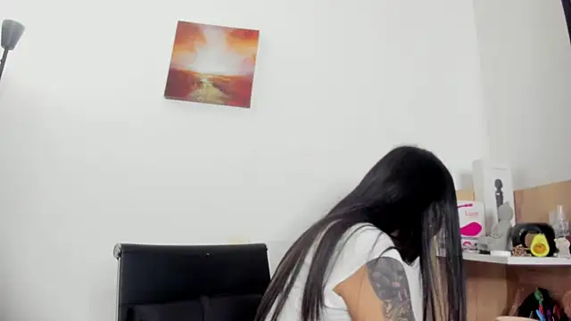 nia  white online show from June 6, 2026, 2:27 am
