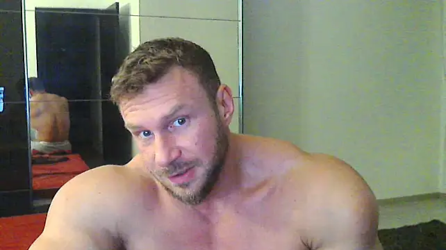 Snapshot of muscularkevin chatting on December 23, 2024, 2:17 pm muscularkevin online show from December 23, 2024, 2:17 pm