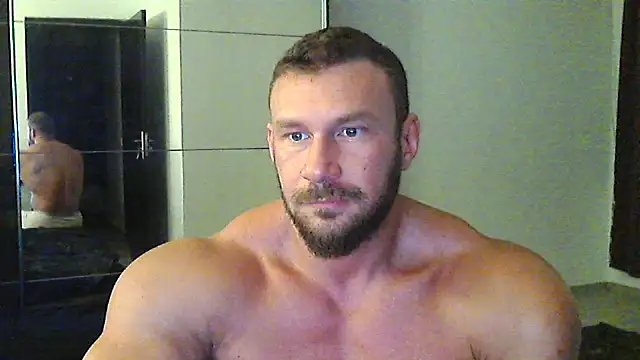 Snapshot of muscularkevin chatting on September 12, 2025, 3:39 am muscularkevin online show from September 12, 2025, 3:39 am