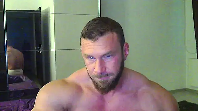 Snapshot of muscularkevin chatting on May 11, 2026, 3:34 am muscularkevin online show from May 11, 2026, 3:34 am