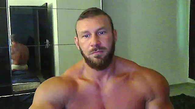 Snapshot of muscularkevin chatting on June 27, 2026, 3:33 am muscularkevin online show from June 27, 2026, 3:33 am