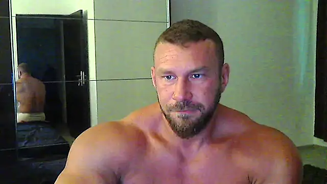 Snapshot of muscularkevin chatting on July 7, 2026, 3:31 am muscularkevin online show from July 7, 2026, 3:31 am