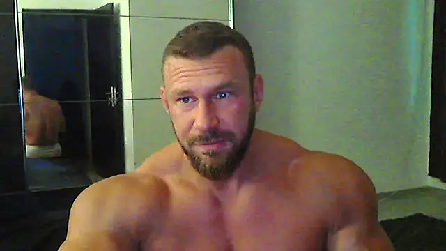Snapshot of muscularkevin chatting on July 10, 2026, 3:33 am muscularkevin online show from July 10, 2026, 3:33 am