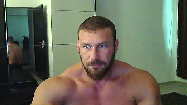 Snapshot of muscularkevin chatting on August 5, 2026, 1:14 pm muscularkevin online show from August 5, 2026, 1:14 pm