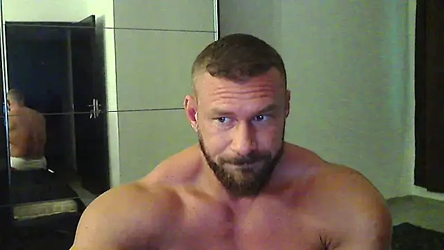 Snapshot of muscularkevin chatting on August 8, 2026, 3:41 am muscularkevin online show from August 8, 2026, 3:41 am