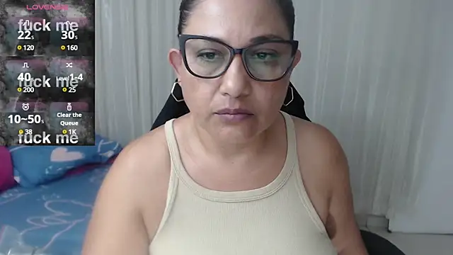 Snapshot of Katha_Marck chatting on January 25, 2025, 5:29 am Katha Marck online show from January 25, 2025, 5:29 am