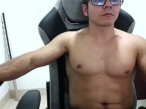 MILCARITAS3 online show from March 25, 2026, 8:42 am