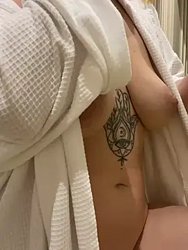 Snapshot of Amazoniiaa chatting on January 25, 2025, 2:03 pm Amazoniiaa online show from January 25, 2025, 2:03 pm