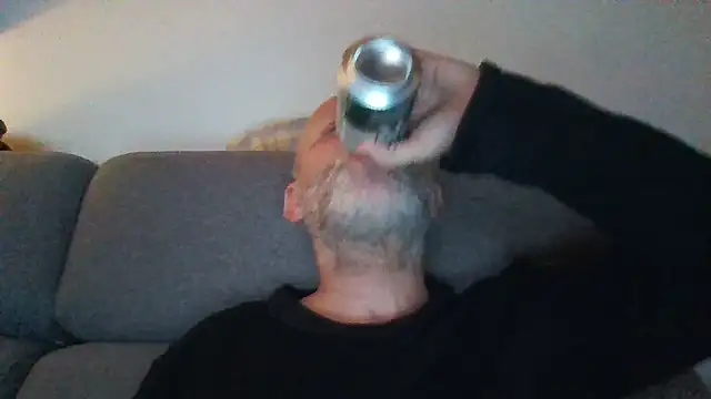 davigochi77bcn online show from December 18, 2025, 9:10 pm