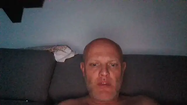 davigochi77bcn online show from January 15, 2026, 9:51 pm