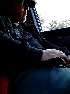 Hotredheadandtoungelasher online show from February 20, 2025, 10:48 pm