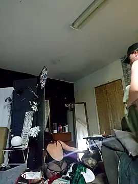 Hotredheadandtoungelasher online show from October 30, 2025, 6:15 am