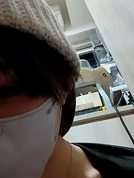 Snapshot of TBgril chatting on January 14, 2026, 5:57 am TBgril online show from January 14, 2026, 5:57 am