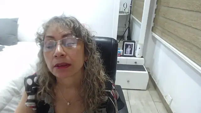 jesy hot online show from February 8, 2026, 2:26 am