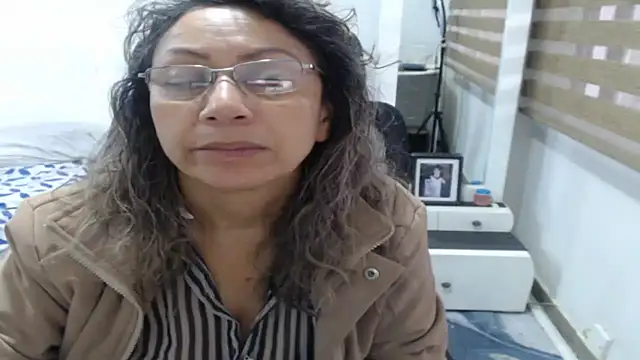 Snapshot of jesy_hot chatting on August 7, 2026, 11:34 am jesy hot online show from August 7, 2026, 11:34 am
