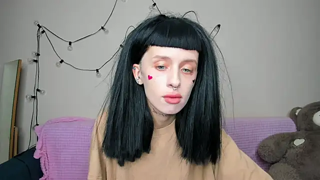 Snapshot of FlowerOfSin2001 chatting on October 1, 2025, 2:45 pm FlowerOfSin2001 online show from October 1, 2025, 2:45 pm