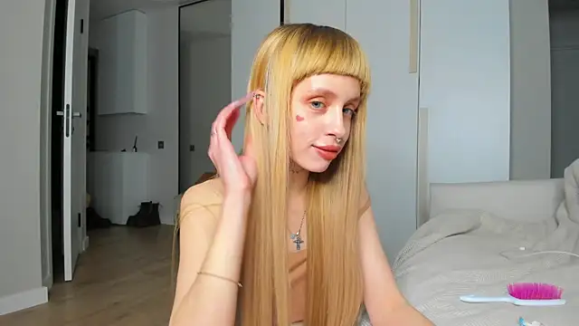 Snapshot of FlowerOfSin2001 chatting on April 9, 2026, 4:23 pm FlowerOfSin2001 online show from April 9, 2026, 4:23 pm