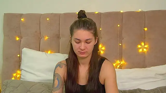 Snapshot of RachelSimpson chatting on December 22, 2024, 6:26 pm RachelSimpson online show from December 22, 2024, 6:26 pm