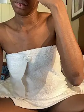 Jasmine FullsShine online show from February 28, 2025, 8:50 pm