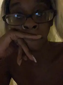 Jasmine FullsShine online show from April 29, 2026, 2:37 am