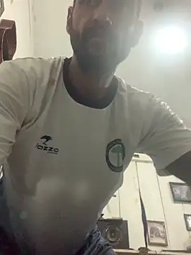 raphadoors19 online show from March 11, 2026, 3:12 am