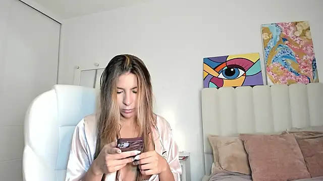 Snapshot of Daniela_Miller_ chatting on September 30, 2025, 11:43 pm Daniela Miller  online show from September 30, 2025, 11:43 pm