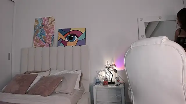 Snapshot of Daniela_Miller_ chatting on October 25, 2025, 11:43 pm Daniela Miller  online show from October 25, 2025, 11:43 pm