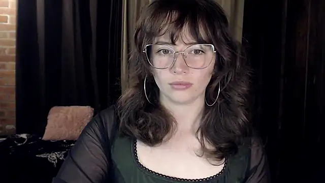 Snapshot of Hannah-Valhalla chatting on September 24, 2025, 12:47 am Hannah-Valhalla online show from September 24, 2025, 12:47 am