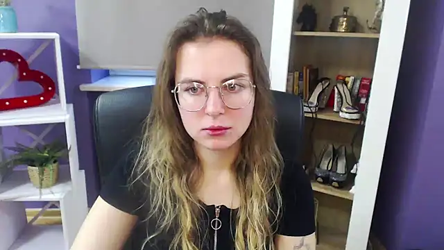 Snapshot of Zoey_Erotic chatting on January 10, 2025, 8:40 am Zoey Erotic online show from January 10, 2025, 8:40 am