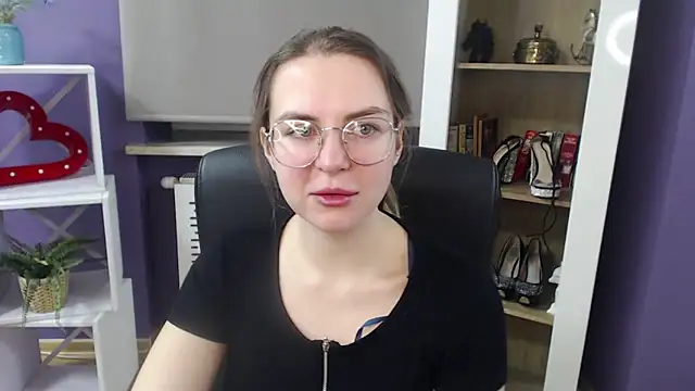 Snapshot of Zoey_Erotic chatting on January 14, 2025, 5:40 am Zoey Erotic online show from January 14, 2025, 5:40 am