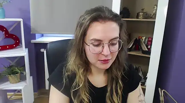Snapshot of Zoey_Erotic chatting on January 21, 2025, 11:46 am Zoey Erotic online show from January 21, 2025, 11:46 am