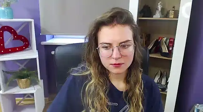 Snapshot of Zoey_Erotic chatting on February 3, 2025, 9:08 am Zoey Erotic online show from February 3, 2025, 9:08 am