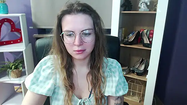 Snapshot of Zoey_Erotic chatting on February 25, 2025, 5:41 am Zoey Erotic online show from February 25, 2025, 5:41 am