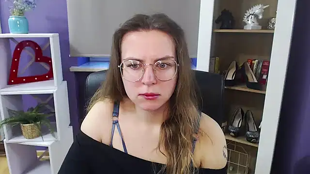 Snapshot of Zoey_Erotic chatting on March 19, 2025, 5:30 am Zoey Erotic online show from March 19, 2025, 5:30 am