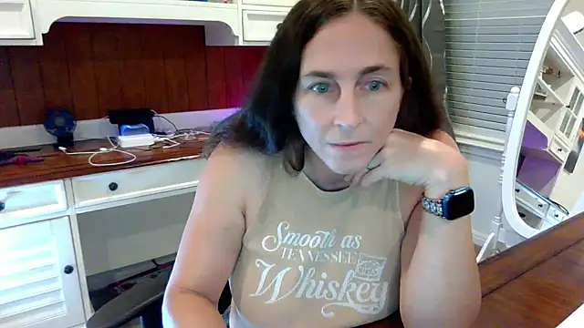 ShySuperheroGrrl online show from December 18, 2024, 1:59 am