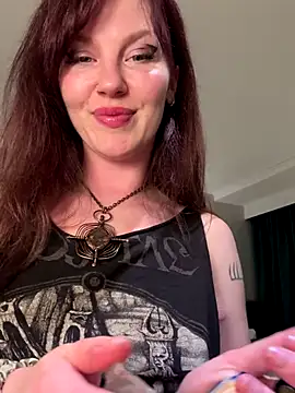 Snapshot of courtneyoccult chatting on September 25, 2025, 8:07 am courtneyoccult online show from September 25, 2025, 8:07 am