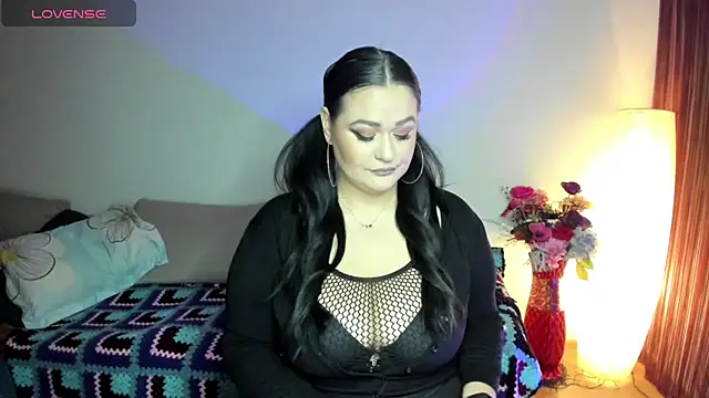 Laura sinner online show from March 18, 2025, 5:21 pm