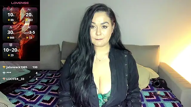 Laura sinner online show from October 11, 2025, 4:27 pm