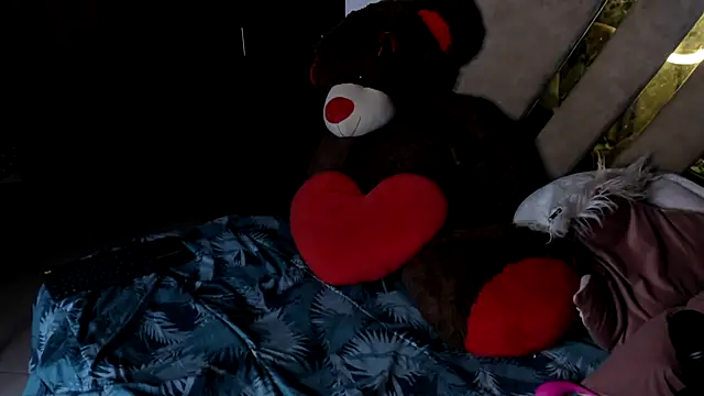 GiselReyes online show from September 22, 2025, 10:12 pm