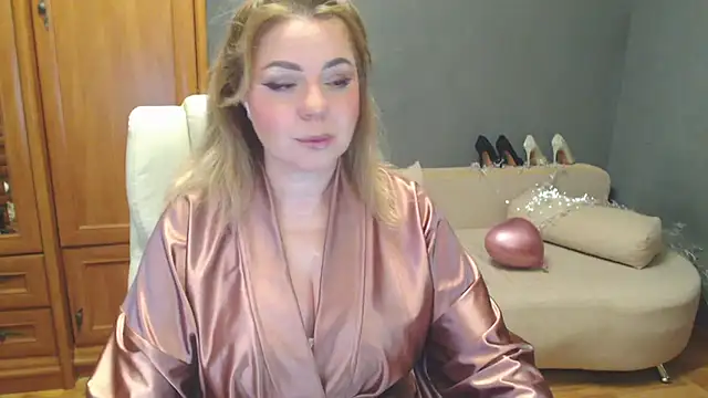 Cute sun online show from May 10, 2026, 6:13 pm